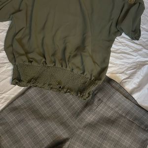 Women’s Michael kor shirt like new blouse . Crop top .